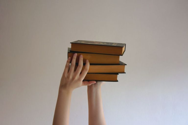 The Best Crime Mystery Books to Keep You Guessing